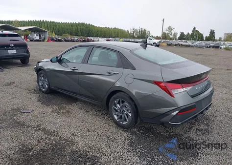 2024 Hyundai Elantra Sel from USA, damaged, VIN KMHLM4DG7RU807195